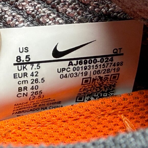 Nike Air VaporMax Flyknit‎ 3 Running Shoes Men\'s 8.5 Atmosphere Grey Orange Run main image 11